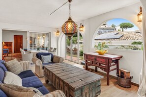 TV - Villa with Private Pool, Garden, and Privacy in Cerros del Águila, Mijas (Mijas Costa)