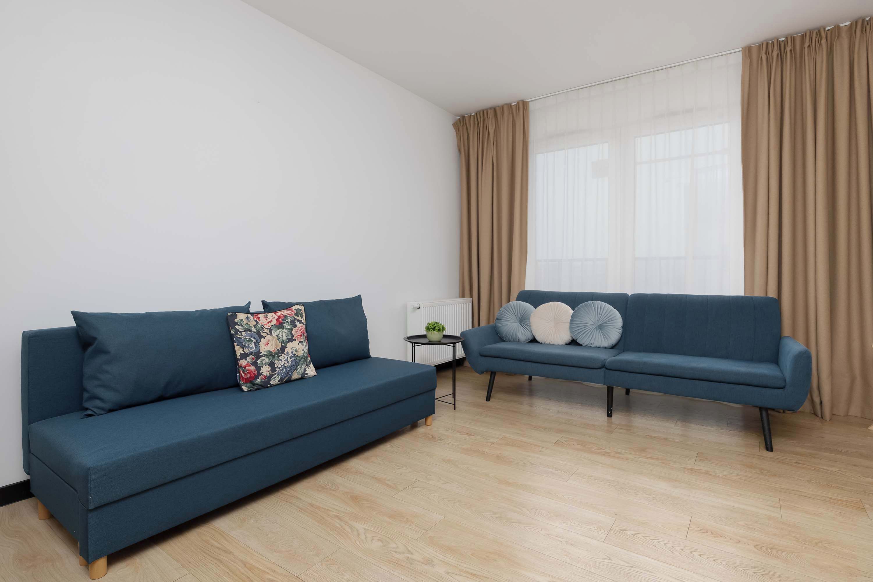 Téléviseur, bureau