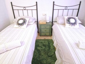 Room - Spectacular Sea Views, Pool & Garden – Calahonda Apartment for 6 (Sitio de Calahonda)