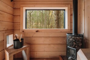 Interior - Creekside Modern Cabin Sauna Hot Tub Niksen Den (Callicoon)