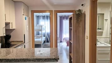 Iron/ironing board, WiFi, bed sheets