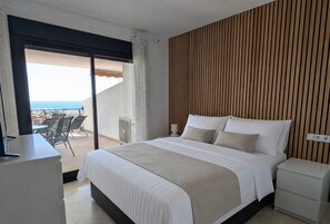 Ferros/tábuas de passar roupa, Wi-Fi, roupa de cama