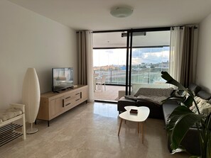 TV - Apartment 'Hermosa Vista al Mar Grande' with Sea Views, Wi-Fi and Air Conditioning (Mijas)