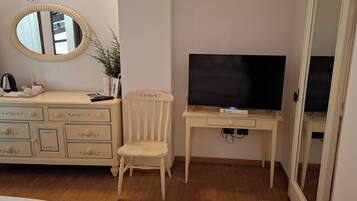 經典雙人或雙床房 | 起居區