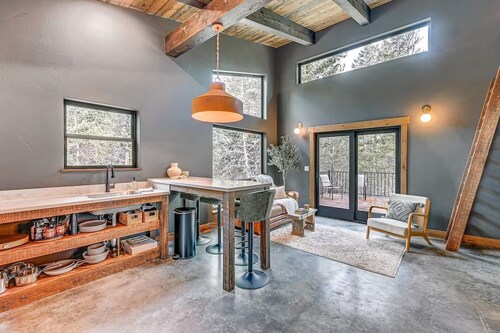 Secluded Modern Cabin- Near Flathead Lake