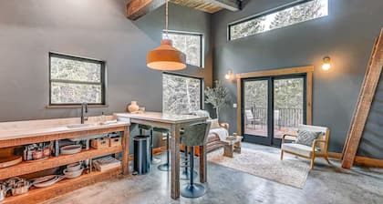 Secluded Modern Cabin- Near Flathead Lake