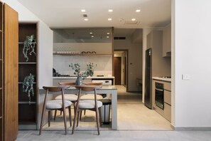 Dining - Cozy Luxury Studio in AEON Towers, Near Mall of Arabia (Agouza)