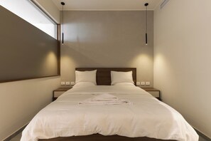 1 bedroom, iron/ironing board, free WiFi, bed sheets - Cozy Luxury Studio in AEON Towers, Near Mall of Arabia (Agouza)