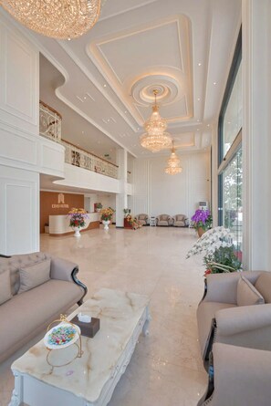 Interior detail - LYNS HOTEL (Nhon Trach)