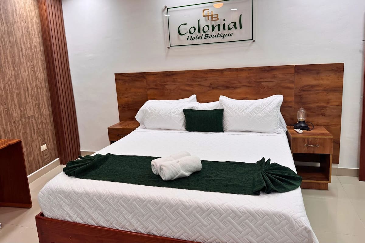 Deluxe-værelse | Premium-sengetøj, Select Comfort-senge, pengeskab på værelset