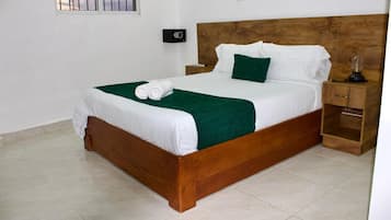 Standard Room | Premium bedding, Select Comfort beds, in-room safe, soundproofing