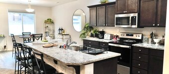 Relax & Recharge • Cozy Spokane Valley Home