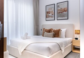 1 bedroom, in-room safe, iron/ironing board, free WiFi - Located Few Minutes Drive to Downtown Dubai, Burj Khalifa and Dubai Mall (Dubai)