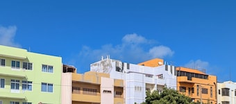 Cozy 3 Bedroom at Praia Da Laginha with AC and comfort