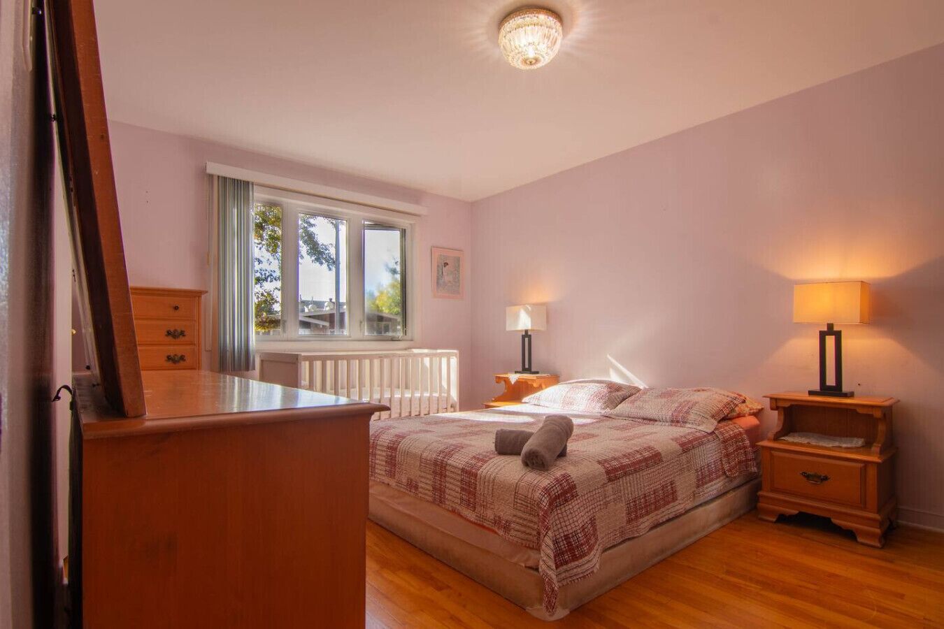 3 Schlafzimmer, Schreibtisch, Bügeleisen/Bügelbrett, kostenloses WLAN