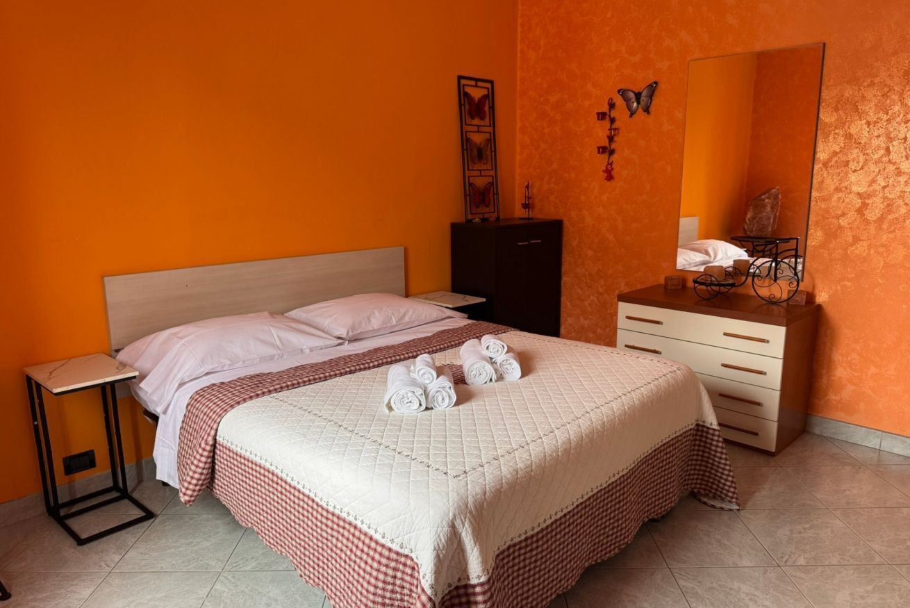 2 camere, ferro/asse da stiro