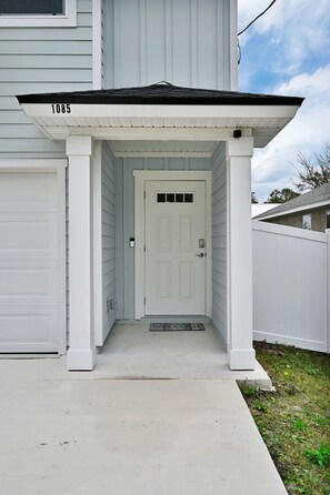 Exterior detail - Lux Stay! Pet Friendly, Game Room, 8 min 2downtown (St. Augustine)