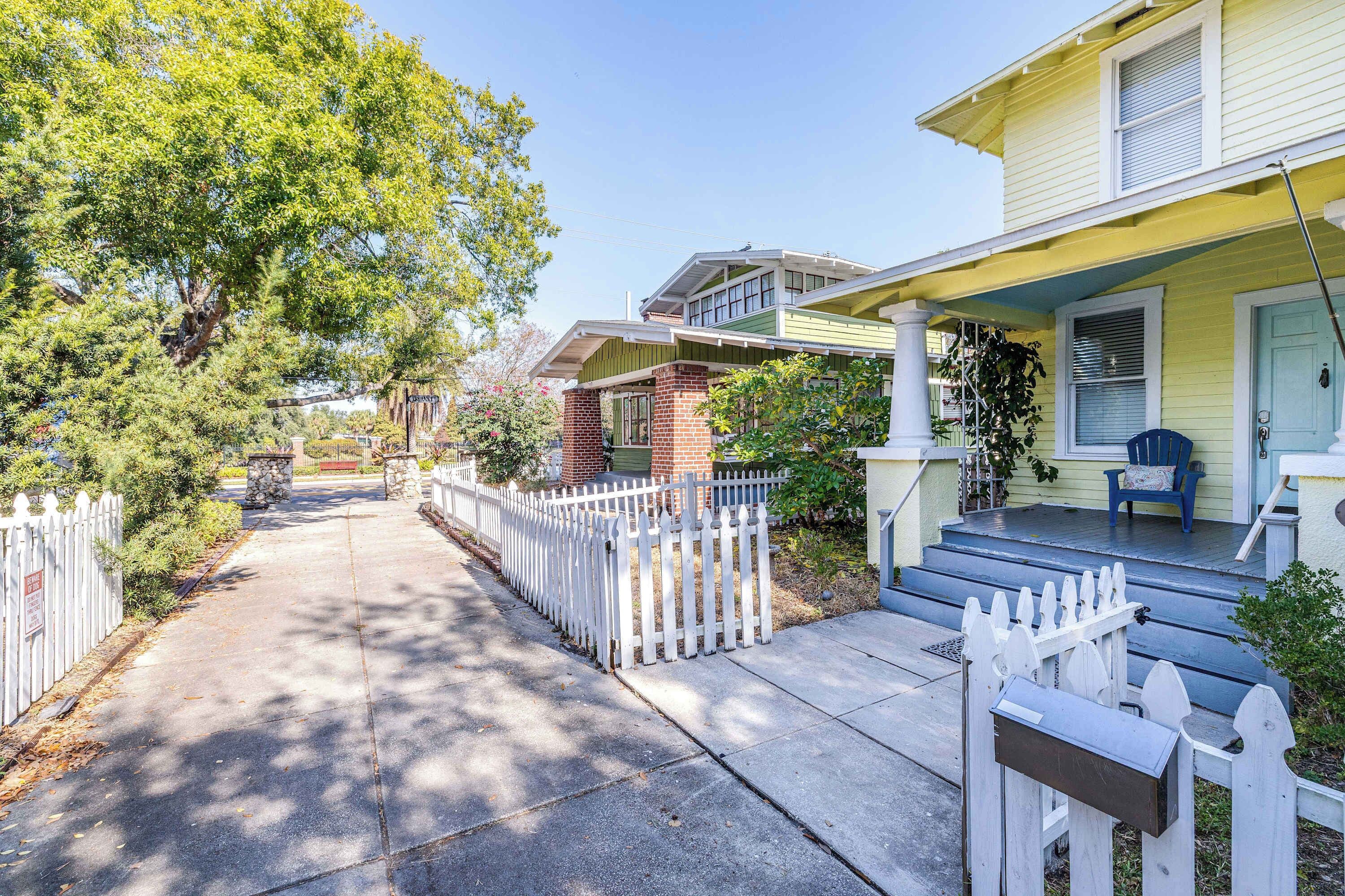 Casa, várias camas, cozinha, vista para o jardim (Sunny Haven by the Village) | Vista do quarto