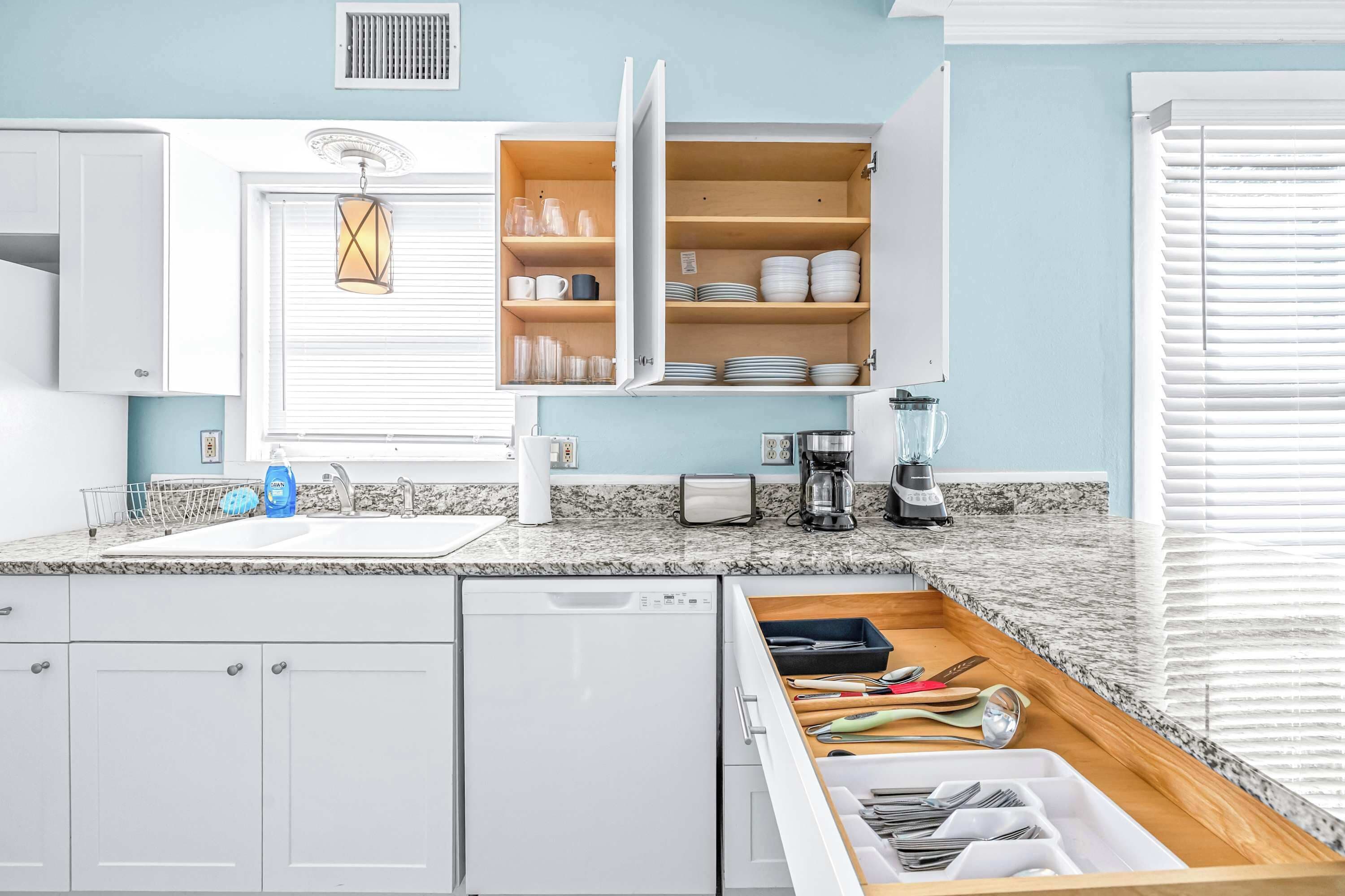 House, Multiple Beds, Kitchen, Garden View (Sunny Haven by the Village) | Private kitchen