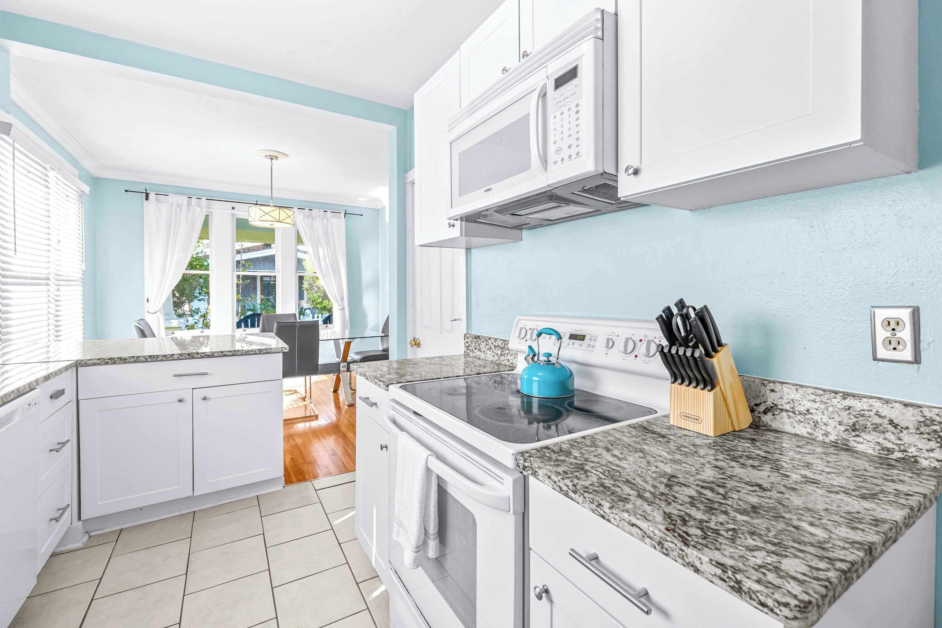 House, Multiple Beds, Kitchen, Garden View (Sunny Haven by the Village) | Private kitchen