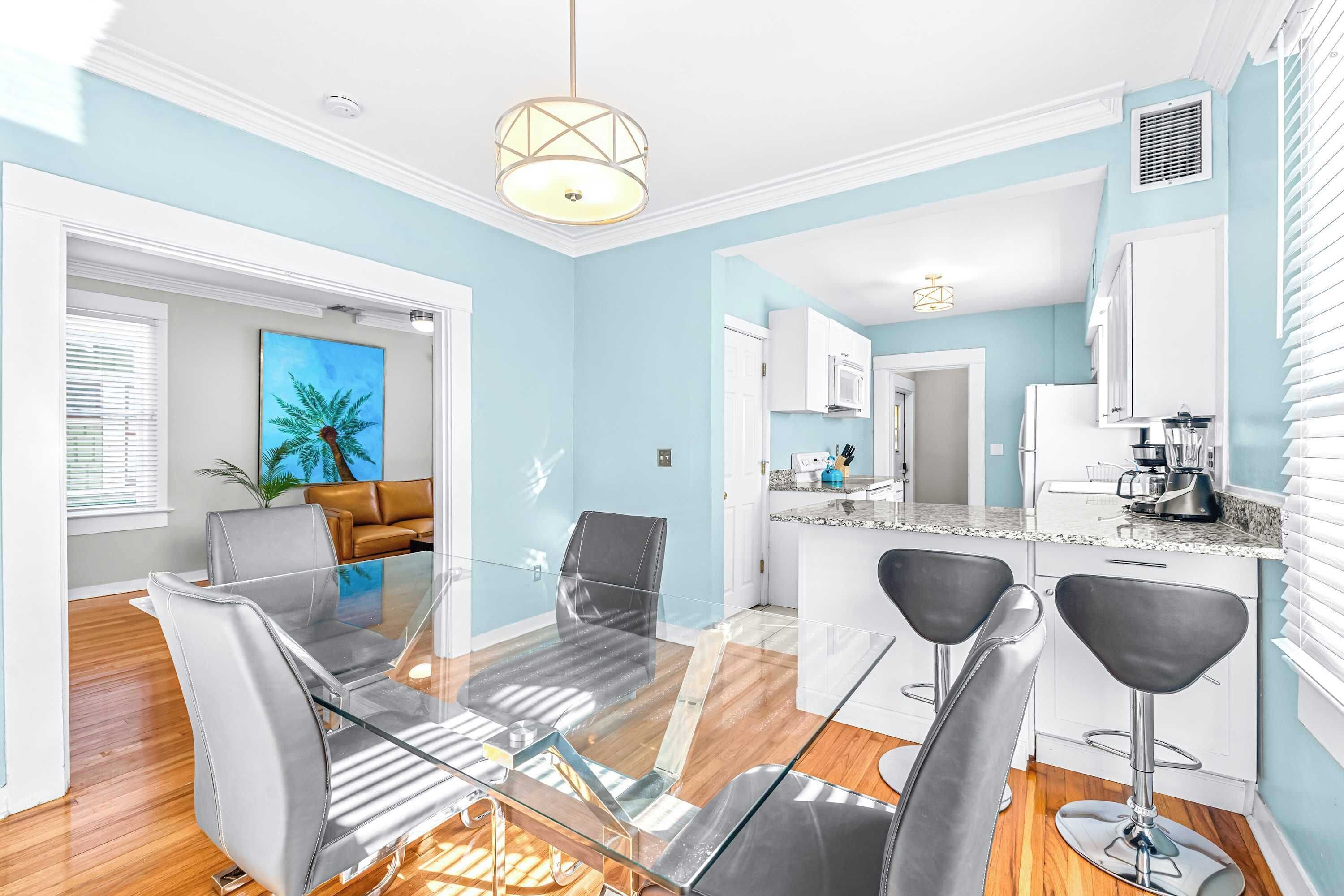 House, Multiple Beds, Kitchen, Garden View (Sunny Haven by the Village) | Dining