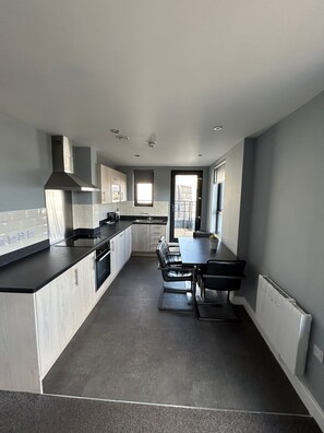 TV - Quayside Apartments Newcastle Upon Tyne (Newcastle-upon-Tyne)