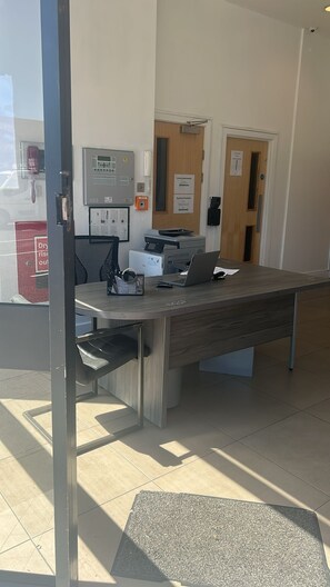 Reception - Quayside Apartments Newcastle Upon Tyne (Newcastle-upon-Tyne)