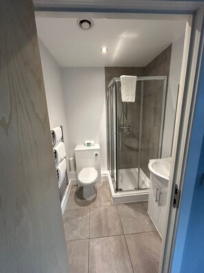 Bathroom - Quayside Apartments Newcastle Upon Tyne (Newcastle-upon-Tyne)