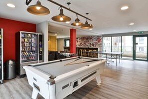 Game room - Student Only Ayton House (St. Andrews)