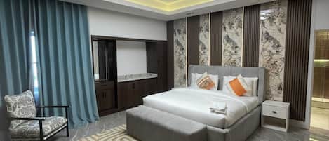 Iron/ironing board, free WiFi