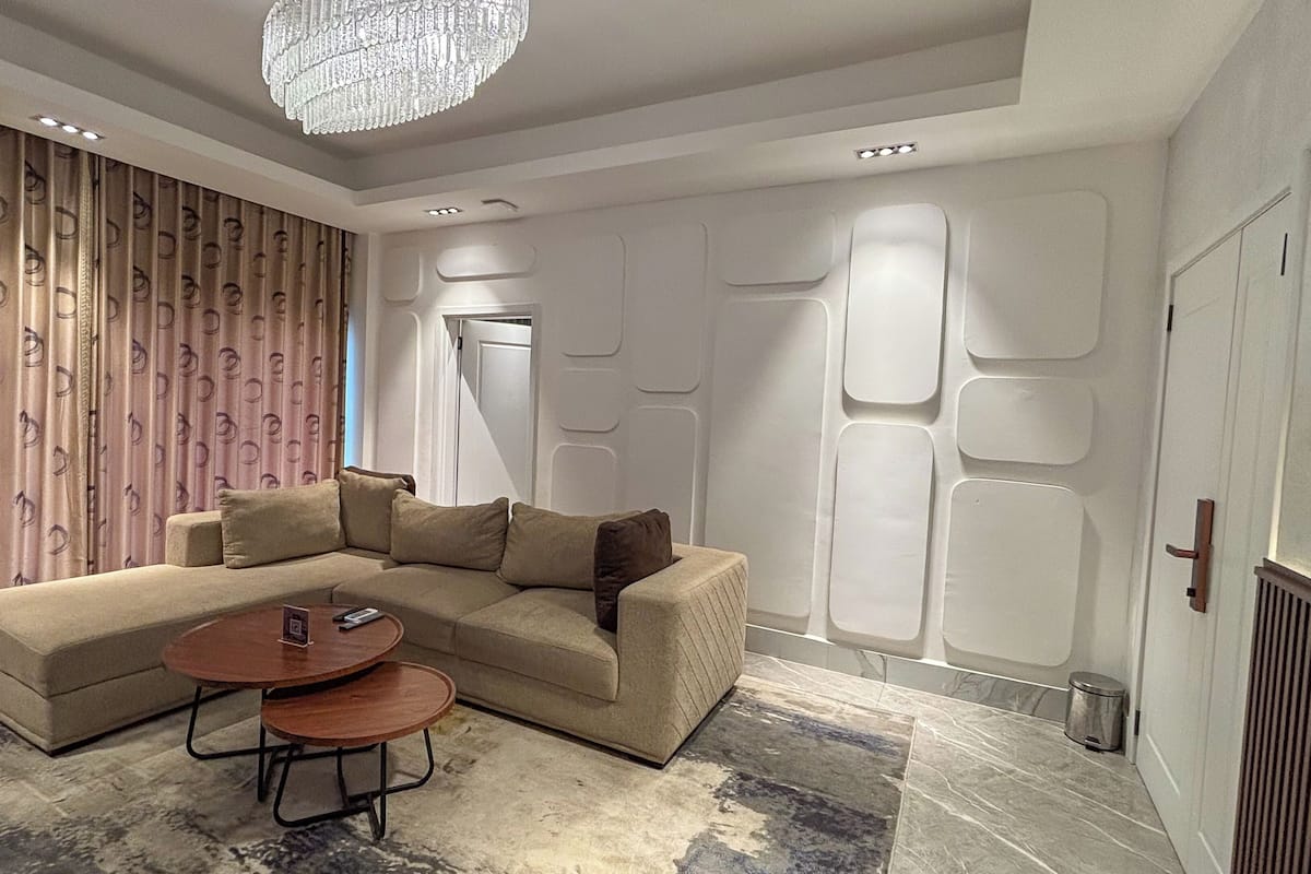 Apartment, 2 Bedrooms, 2 Bathrooms | Living area | 6-inch LED TV with satellite channels, Netflix, streaming services