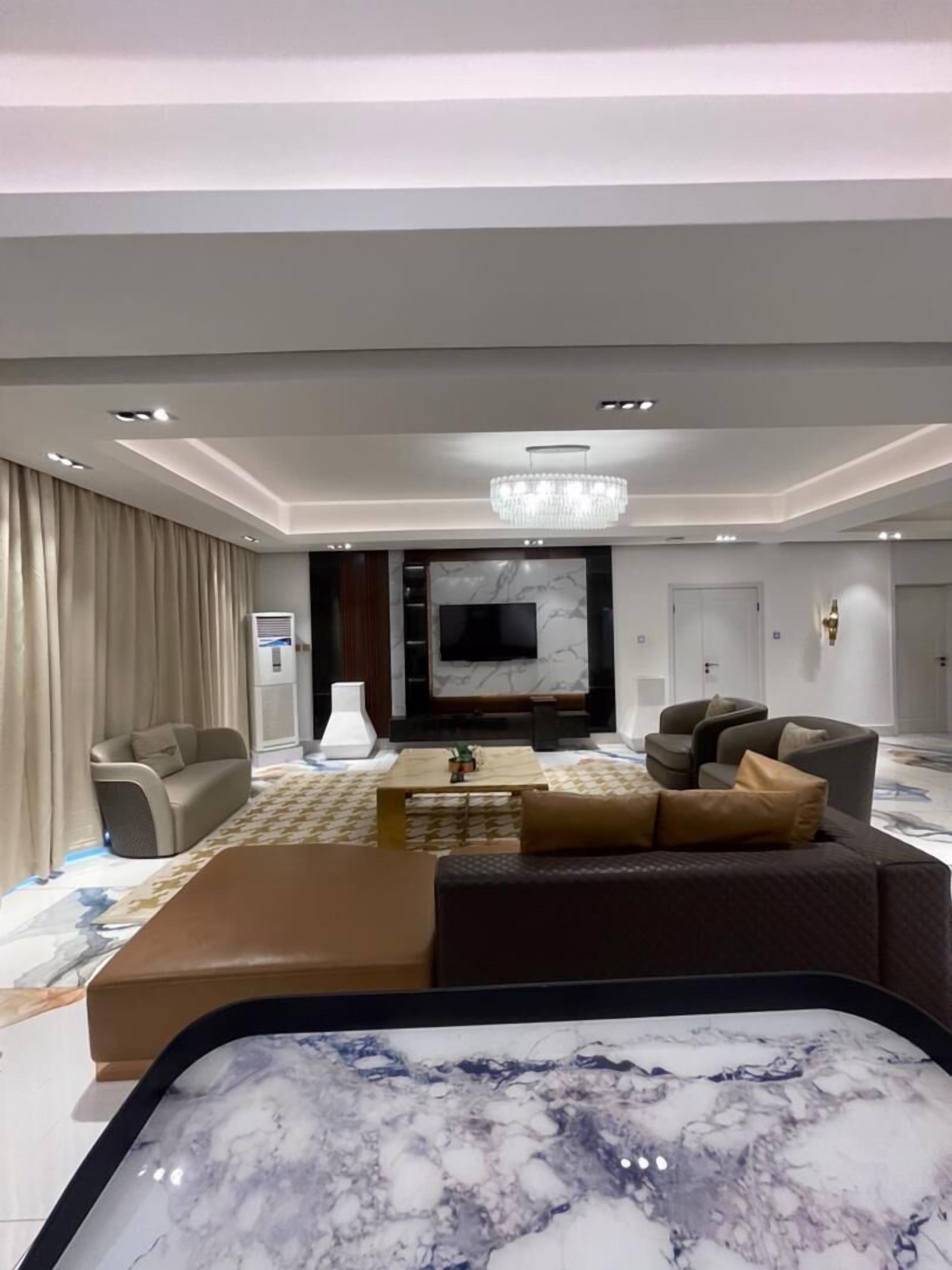 Business Apartment | Living area | 6-inch LED TV with satellite channels, Netflix, streaming services