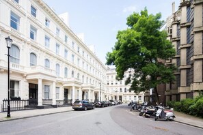 Front of property - 41 Lancaster Gate (London)