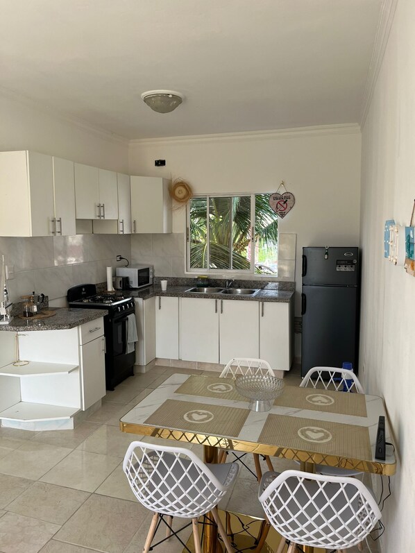 Apartment, Balcony, Pool View | Private kitchen - Villa Sol Appartements Punta Canada (Punta Cana)
