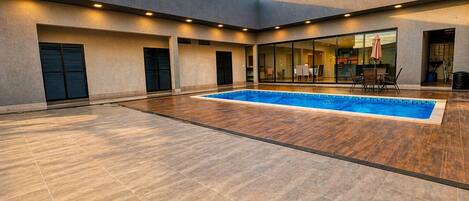 Outdoor pool, a heated pool