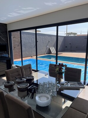 Outdoor pool, a heated pool