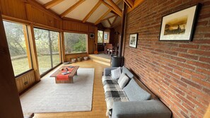 Maison Familiale, patio, vue jardin | Coin séjour