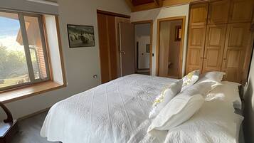 Family House, Patio, Garden View | Free WiFi