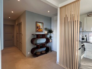 Private kitchen - Apartment in Authentic Niçoise House with Panoramic sea & city view (Nice)