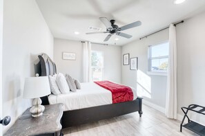 4 makuuhuonetta, silitysrauta/-lauta, Wi-Fi, vuodevaatteet