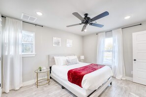 4 slaapkamers, een strijkplank/strijkijzer, wifi, beddengoed