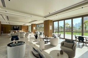 Interior - Stylish 2 bedroom apartment with Burj Khalifa views, connected to Dubai Mall (Dubai)
