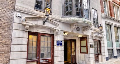 Hub By Premier Inn London Farringdon - Old Bailey