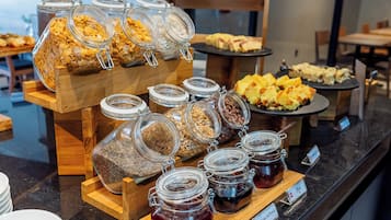 Desayuno buffet todos los días (con cargo)