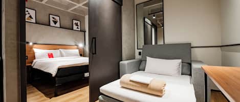 Quarto standard, 1 cama de casal e sofá-cama | Wi-Fi de cortesia