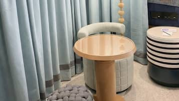 Family Suite, 1 Queen Bed | Room amenity