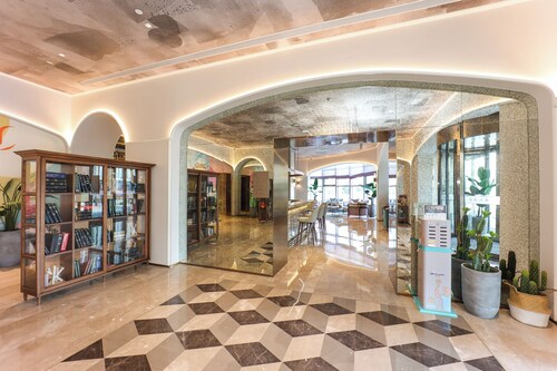 Mercure Jinan West Railway Station