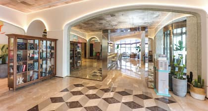 Mercure Jinan West Railway Station