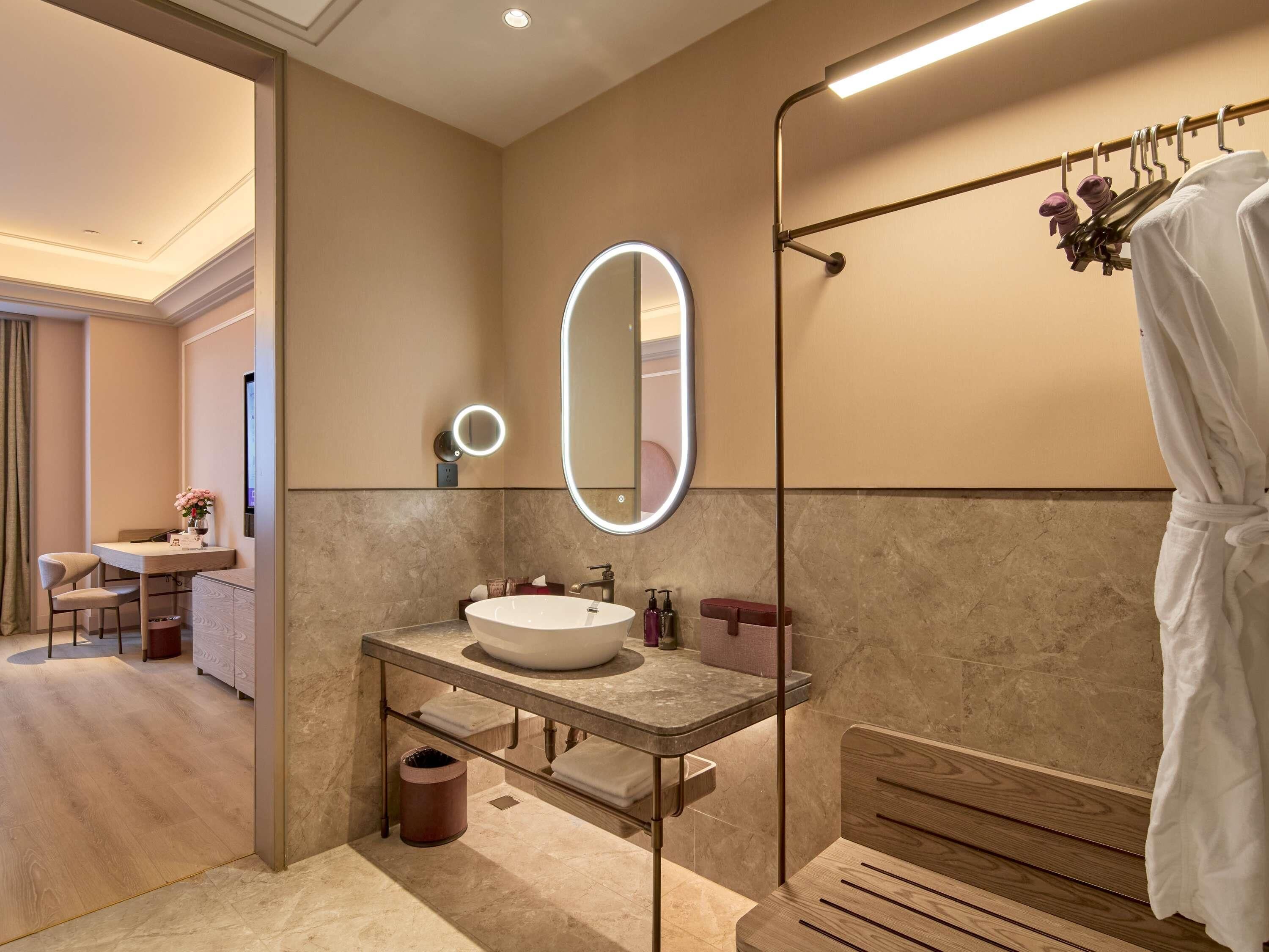 디럭스룸, 킹사이즈침대 1개