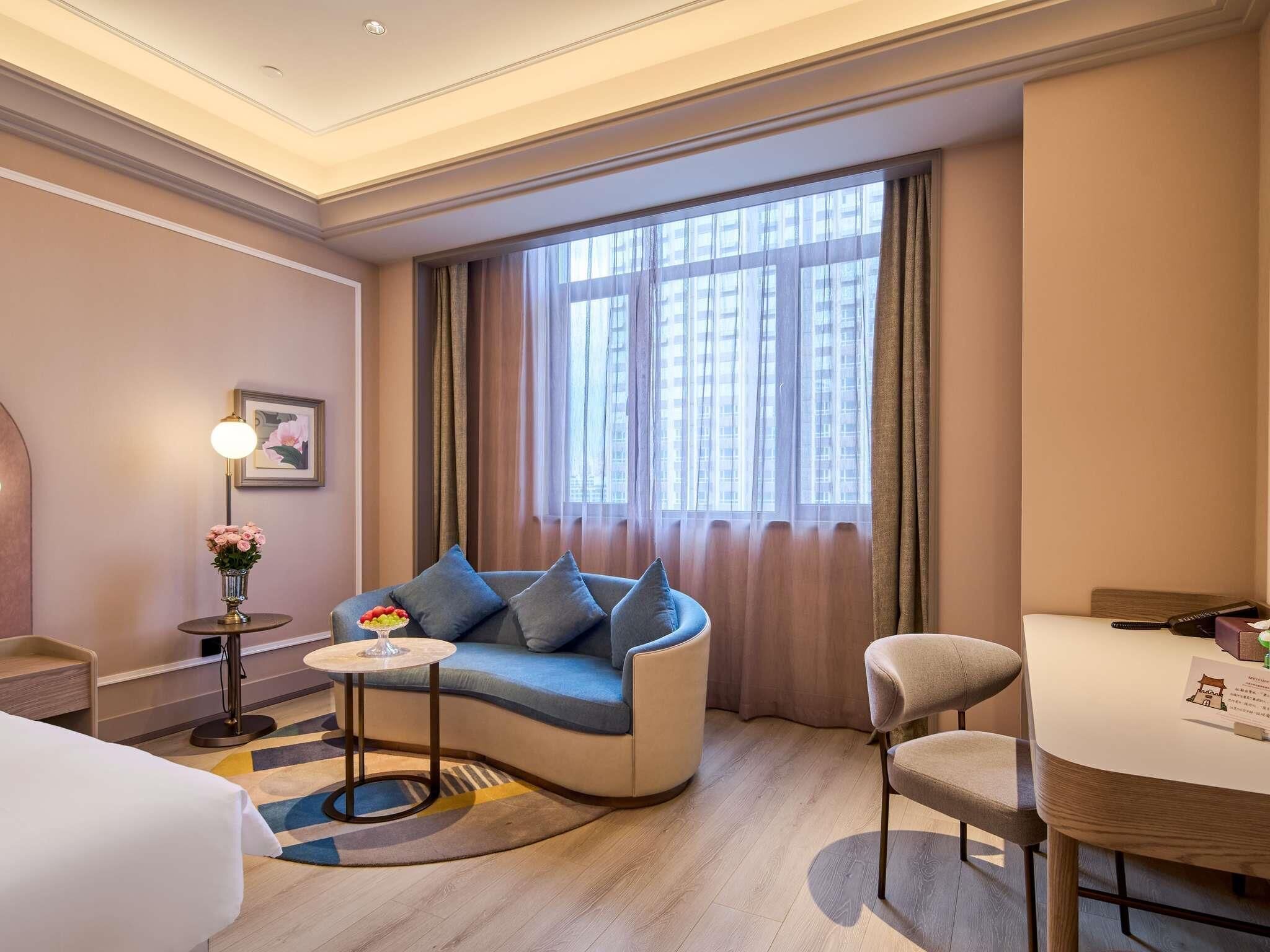 Premium bedding, down duvets, free minibar, individually decorated